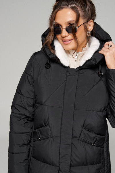 Зимнее стеганое пальто прямого силуэта с капюшоном Beautiful&Free 6299 черный - фото 4