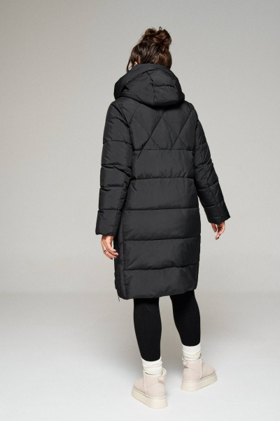Зимнее стеганое пальто прямого силуэта с капюшоном Beautiful&Free 6299 черный - фото 2