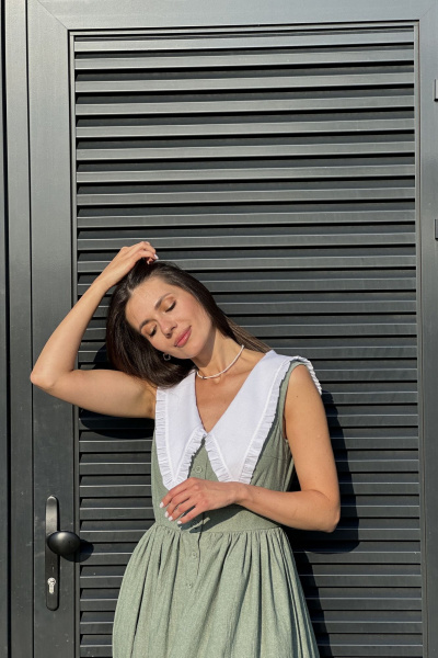 Платье умеренного объема с V-образным вырезом и отложным воротником Marshop М114-1 зеленый - фото 6