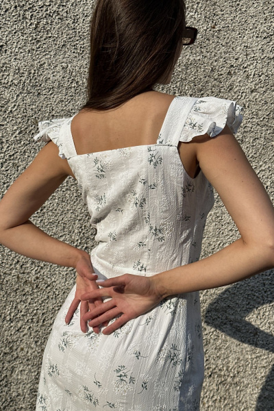 Платье приталенное с воланом и застежкой на пуговицы из хлопка Marshop М115-2 белый_легкий_принт - фото 6