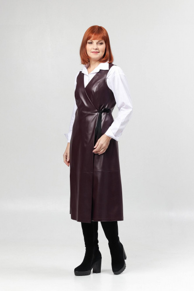 Сарафан из эко-кожи с запахом и отрезной талией Соджи 640 бордовый - фото 1