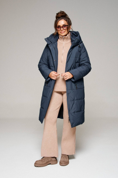 Пальто зима из текстиля с капюшоном и карманами Beautiful&Free 6292 синий - фото 7