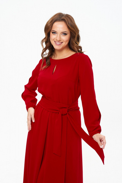 Красное платье с нагрудными вытачками и разрезом капелька T&N 7605 красный - фото 5