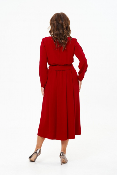 Красное платье с нагрудными вытачками и разрезом капелька T&N 7605 красный - фото 3