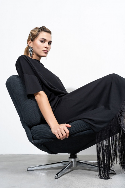 Платье расклешенного к низу силуэта с декоративной тесьмой Luna 203 черный - фото 9