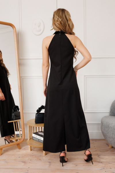Черное платье без рукавов с воротником-стойкой, полуприлегающего силуэта Marshop М170 черный - фото 3
