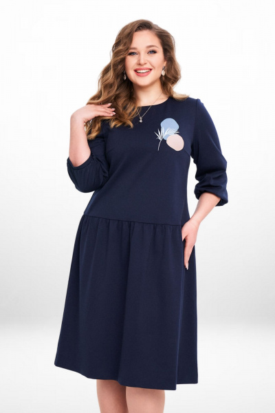 Платье из трикотажа с вышивкой и присборенным подолом Ramonki 2136 синий - фото 3