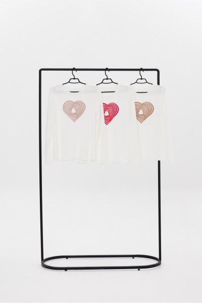 Лонгслив из трикотажа с принтом и черным, белым цветами PRATA wear S026 черный - фото 7