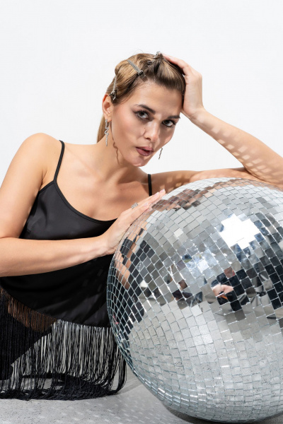 Черный костюм брюк и топа из струящегося сатина Luna 205 черный - фото 18