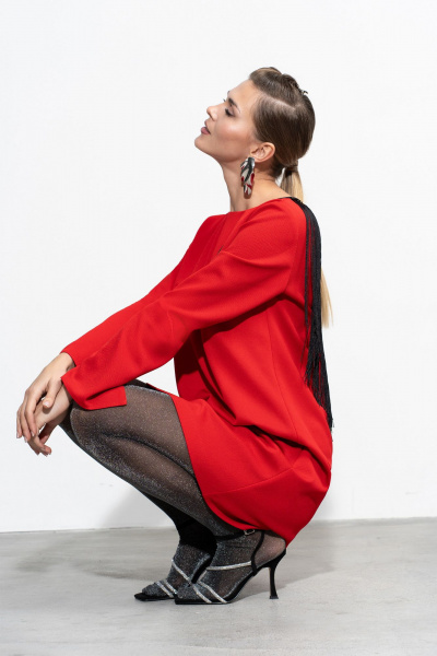 Платье с фигурным вырезом и рюшей на спине Luna 206 красный - фото 8