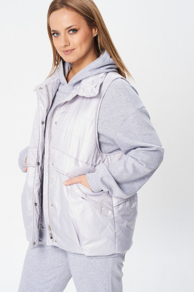 Комплект спорт-шик из костюма с жилеткой и брюками Диомант 2025 серый - фото 3