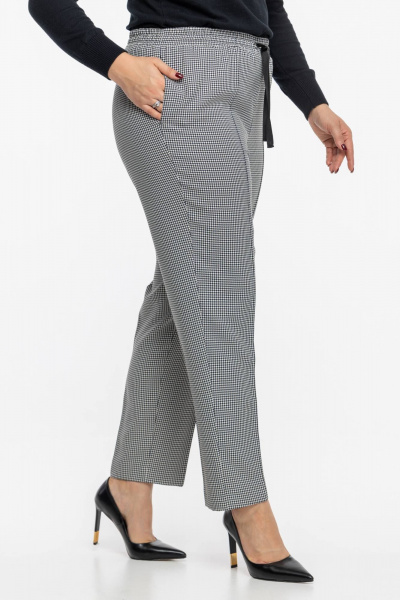 Трендовые брюки на резинке с карманами и длиной 7/8 Avila 0988 черно-белый - фото 7