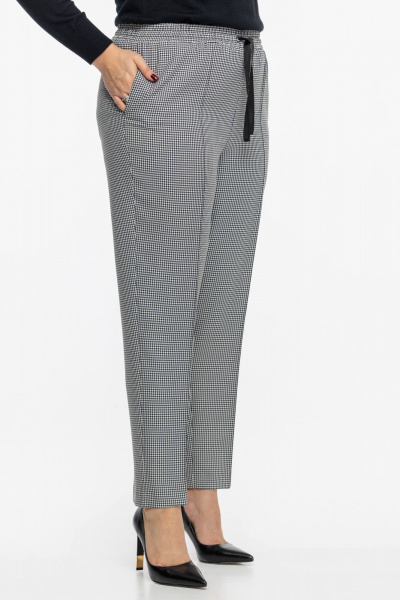 Трендовые брюки на резинке с карманами и длиной 7/8 Avila 0988 черно-белый - фото 6