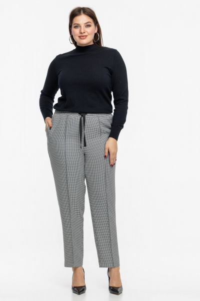 Трендовые брюки на резинке с карманами и длиной 7/8 Avila 0988 черно-белый - фото 1