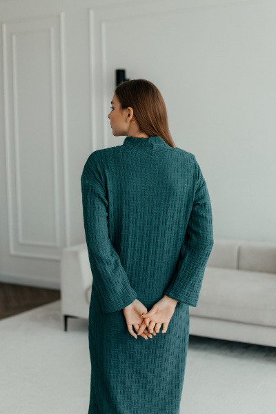 Платье из трикотажа с длинным рукавом и V-образным вырезом Стильная леди 1055 бирюза - фото 4