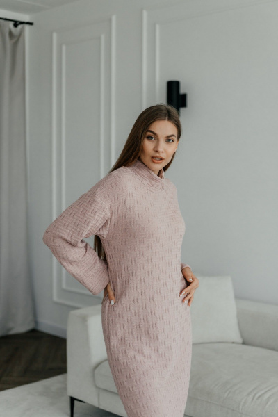 Миди платье из трикотажа с поясом и длинным рукавом Стильная леди 1055 розовый - фото 1