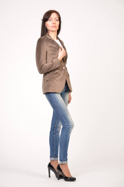 Жакет из велюра коричневый классический для демисезона Domna 8410(170) - фото 2