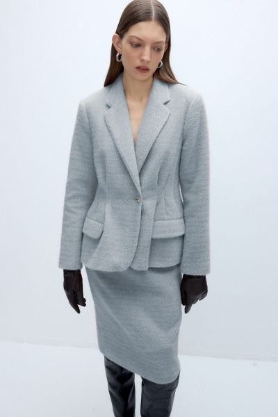 Костюм из пушистой ткани: укороченный жакет и юбка-карандаш PiRS 5637 голубой - фото 3
