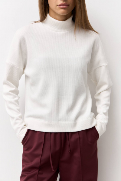 Джемпер в рубчик из трикотажа для повседневного образа Luitui R5078 молочный - фото 5
