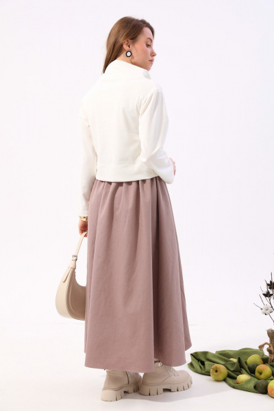 Платье из джинса и трикотажа с сборкой и хомутом NikVa 924-4 молоко+песок - фото 5