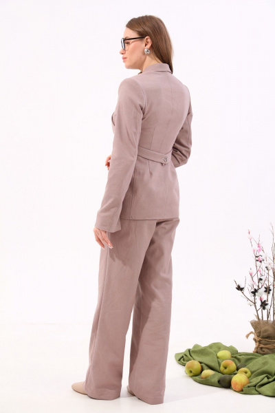 Джинсовый костюм трёхпредметный с брюками и жакетом NikVa 933-1 песок - фото 7