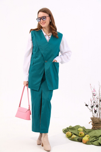 Бирюзовый джинсовый костюм с жилетом и юбкой NikVa 935-2 изумруд - фото 5