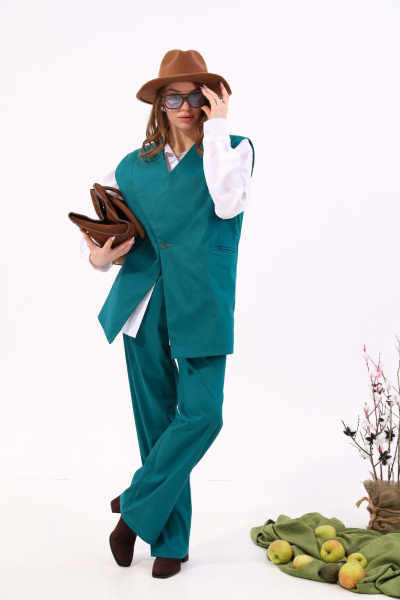 Бирюзовый джинсовый костюм с жилетом и брюками NikVa 937-2 изумруд - фото 6