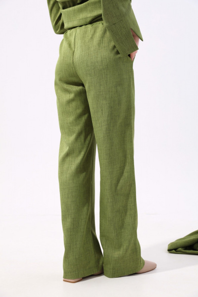 Костюм 2-ка из текстиля с асимметричным кроем NikVa 938-2 зелень - фото 7