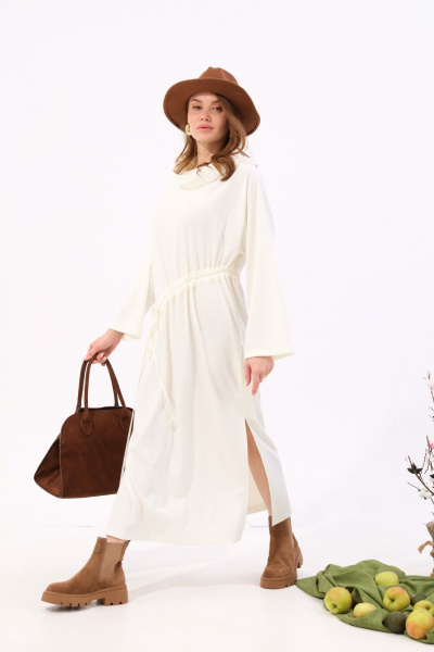 Платье миди из трикотажа с карманами и свободным силуэтом NikVa 940-1 молоко - фото 5