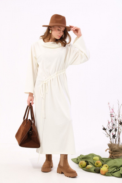 Платье миди из трикотажа с карманами и свободным силуэтом NikVa 940-1 молоко - фото 1