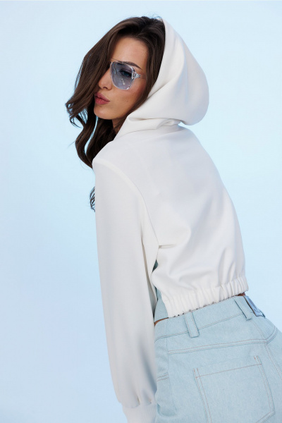 Полуприталенный джемпер из джинса и трикотажа с капюшоном Butеr 3019 молочно-голубой - фото 2