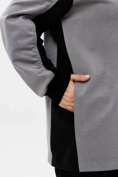 Трикотажный костюм из двух тканей с карманами и резинкой AMUARt 1005-1 черный+серый - фото 10