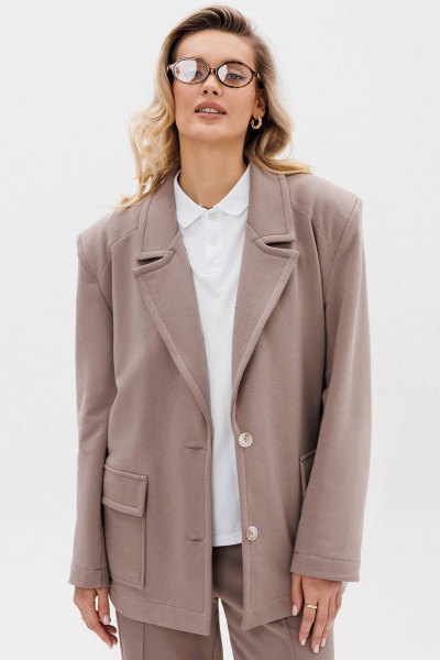 Oversize бежевый жакет с широкими плечами из трикотажа GO F4105/04-03. 170-176 - фото 1