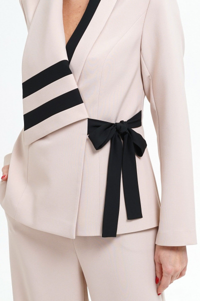 Брюки и жакет прямого силуэта из текста из текстиля Alani Collection 2280 пудра - фото 4
