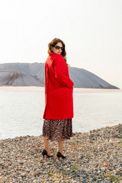 Двубортное пальто из пальтовой ткани с карманами Andina 1007 красное - фото 6