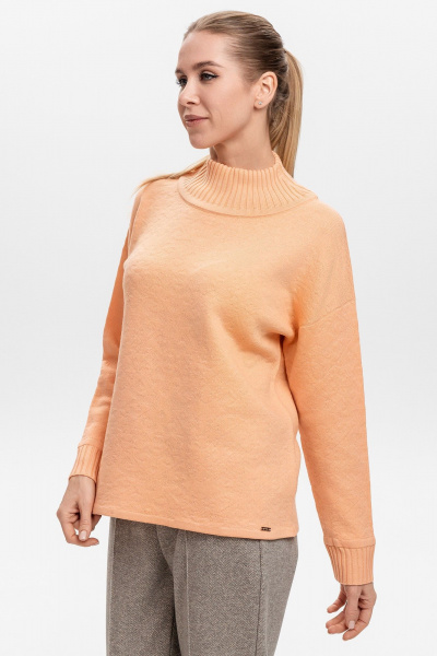 Джемпер вязаный оранжевый свободный с круглым воротом AREOLA 10452 абрикос - фото 4