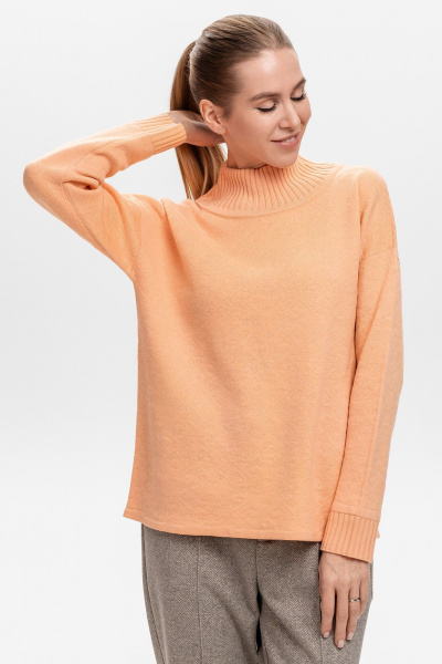 Джемпер вязаный оранжевый свободный с круглым воротом AREOLA 10452 абрикос - фото 1