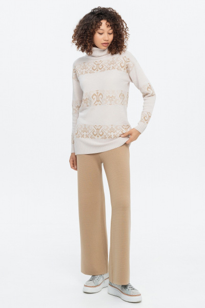 Свитер молочный жаккардовый с высоким воротом и длиной 72 см AREOLA 10455 брюле/арахис/щербет - фото 2