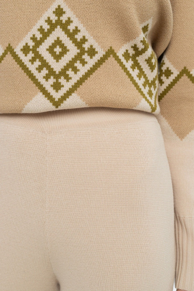Брюки вязаные комфортные с эластичным поясом AREOLA 10790 арахис - фото 8