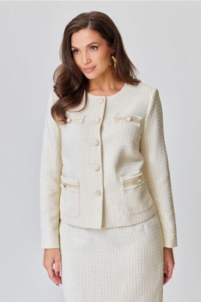 Двухпредметный костюм жакет и юбка со шлицей Andina city 9052-2 молочный - фото 7