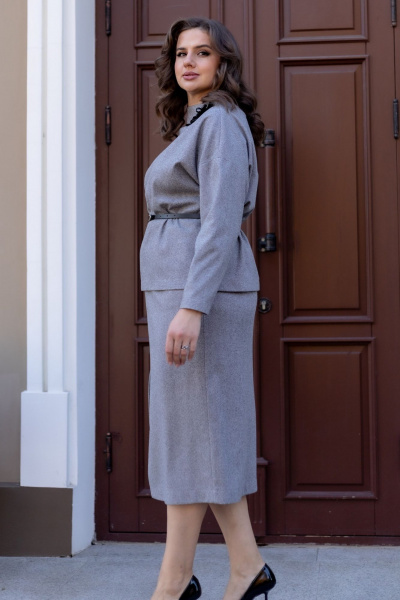Двухпредметный костюм из текстиля с юбкой и блузой Andina city 9055-25 серый_елочка - фото 6