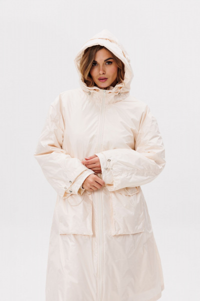 Пальто из плащёвой ткани c капюшоном и утеплителем EOLA 2775 молочный - фото 11