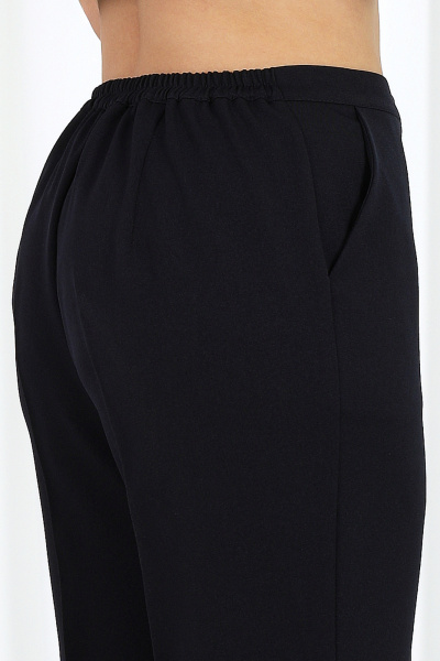 Брюки и пиджак из костюмной ткани со шлицей и рельефами Ninele 6047 синий - фото 17