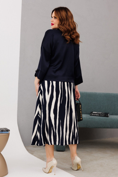 Комплект из атласной блузки и юбки с резинкой Anastasia 1196 синий/молочный - фото 15