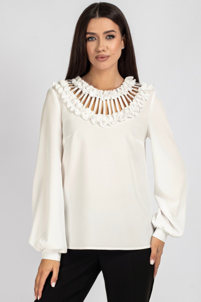 Блузка с капелькой и рюшами из текстиля VIZAVI 821 молочный - фото 3