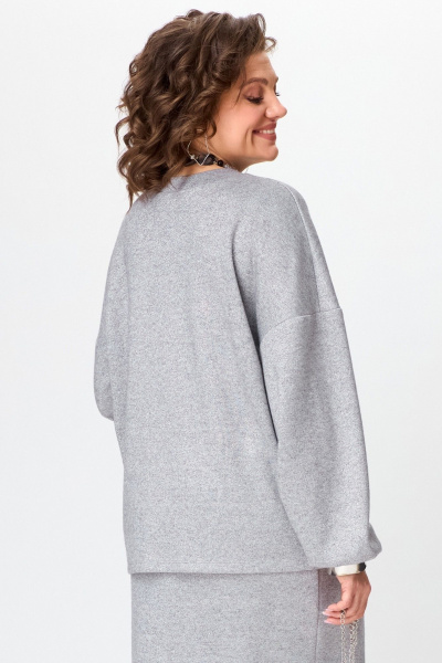 Свободный джемпер из мягкого трикотажа с люрексом Angelina & Сo 1201 - фото 4