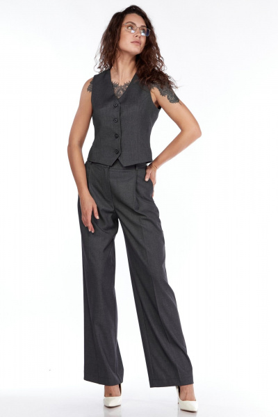 Деловой жилет полуприлегающего силуэта из костюмной ткани LadyThreeStars 2431 серый - фото 11