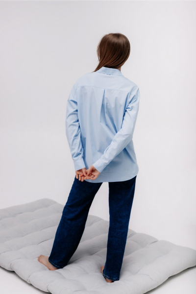 Рубашка с воротником-стойкой и накладными карманами MarSo 2406 голубой - фото 4