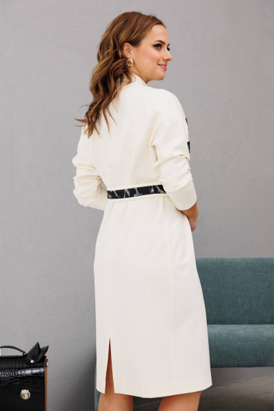 Полуприлегающее платье с разрезом и съемным поясом INVITE 4092 молочный - фото 10