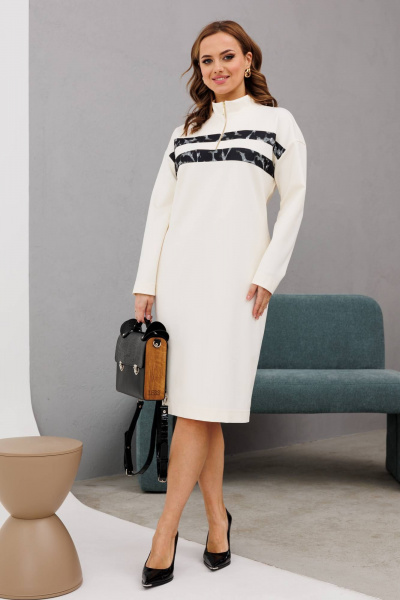 Полуприлегающее платье с разрезом и съемным поясом INVITE 4092 молочный - фото 2